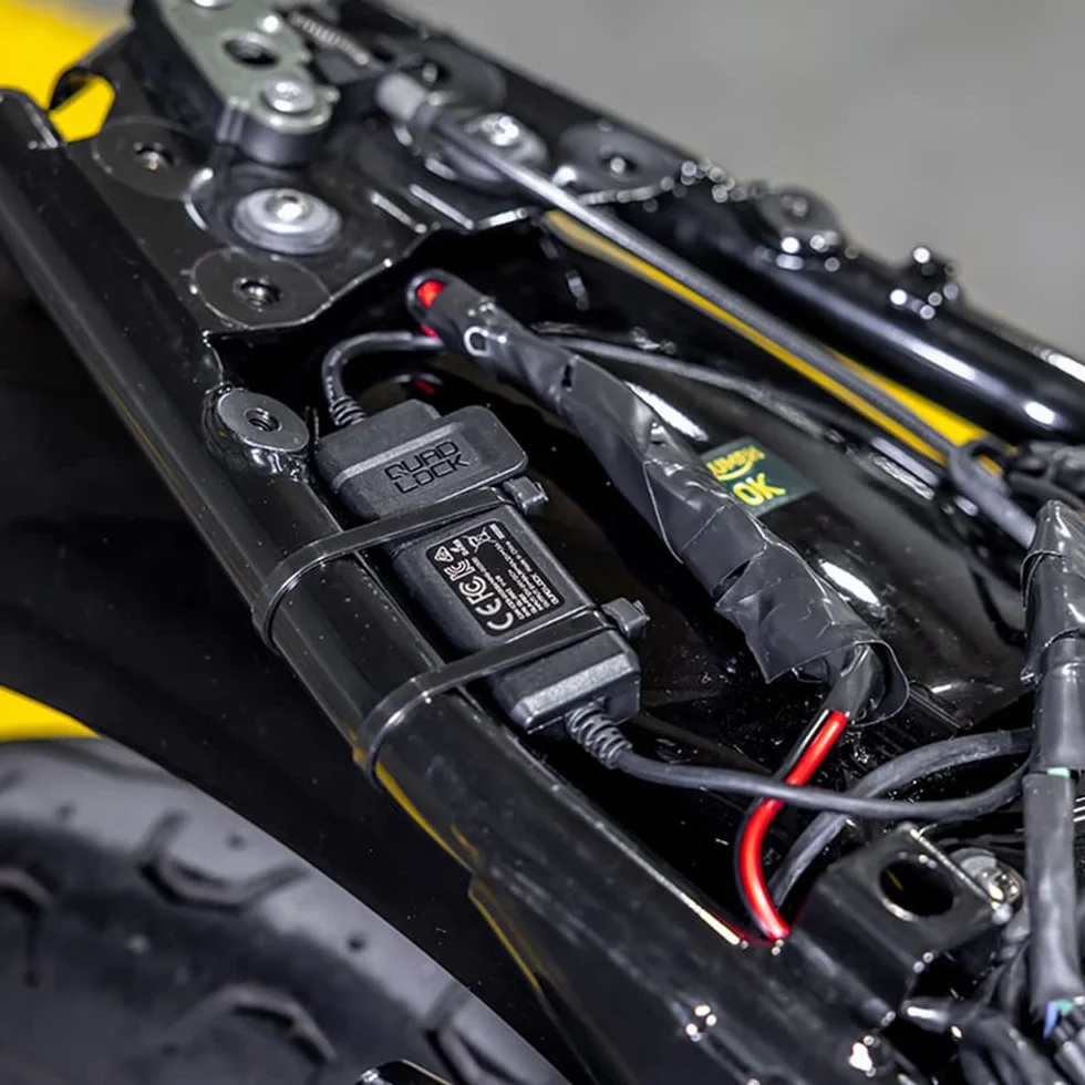 Quad Lock Adattatore Smart USB da 12V impermeabile per moto, barche e caravan