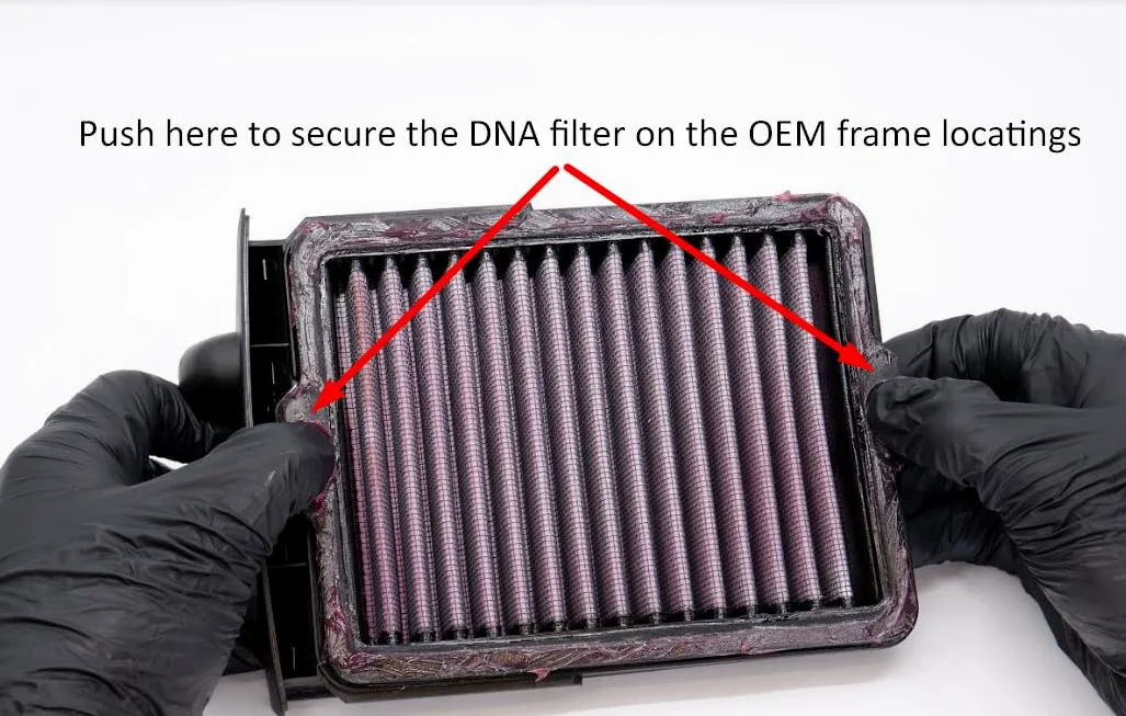 DNA Filtro Aria ad Alte Prestazioni Compatibile con Kove 800 X Pro (24-25) con Efficienza di Filtrazione 98-99% e Flusso d'Aria Aumentato del 61,80% PN: P-KV8E24-01