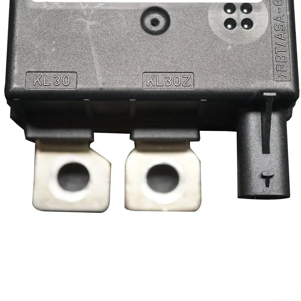 Modulo relè A0009822223 della scatola dei fusibili del protettore di interruzione di potere del veicolo per Mercedes W205 W222 W166 W204 W447 efficacemente protegge elettrico