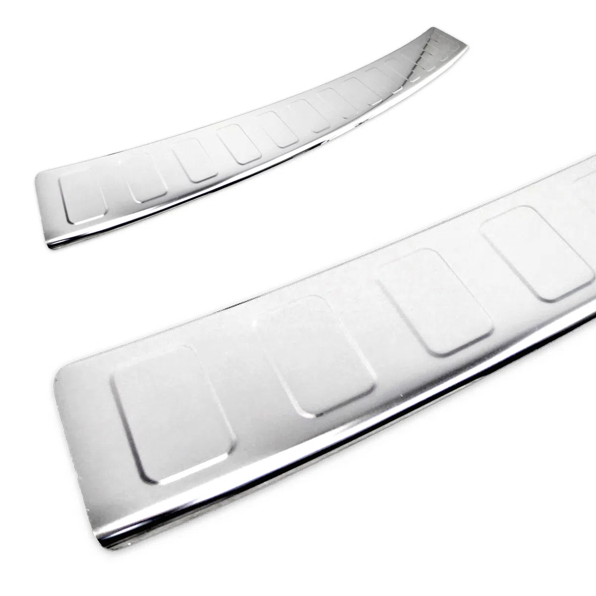 CHROMEMASTER - Accessori per Auto; Protezione paraurti Posteriore - Compatibile con Toyota Proace Verso dal 2017 | Acciaio inossidabile lucidato - Protezione Paraurti Protegge la Vernice del Paraurti