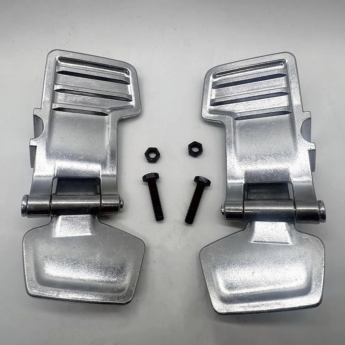 1 Coppia di Pedali da Passeggio Adatti per Kubota U15 17 20 25 30 35 Sany 16 Pedale da Passeggio Accessori per Mini Escavatore