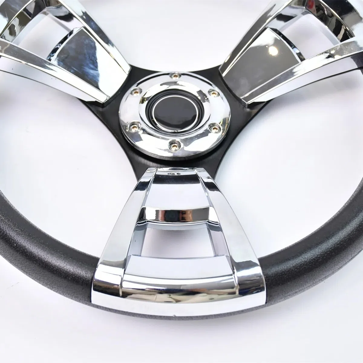 Volante da corsa universale in PU 350 mm con staffa di profondità 50