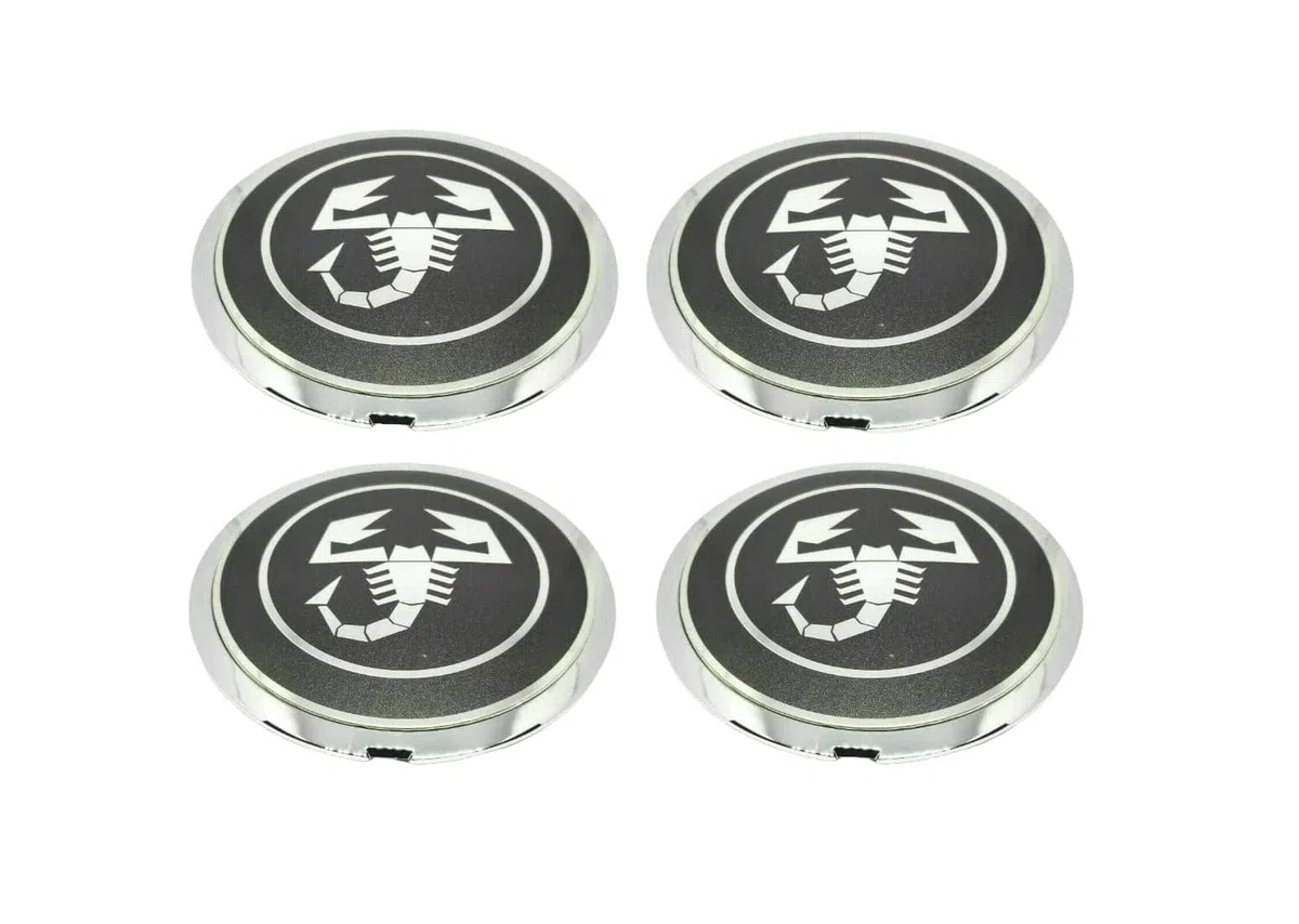 Set 4 Tappi Coprimozzo Copri Mozzo Scorpione Compatibile per Abarth Fiat 500 595 695 Coppa Coppone Borchie Compatibili per Cerchi in Lega Originali Fiat, Argento,Rosso, 135 mm