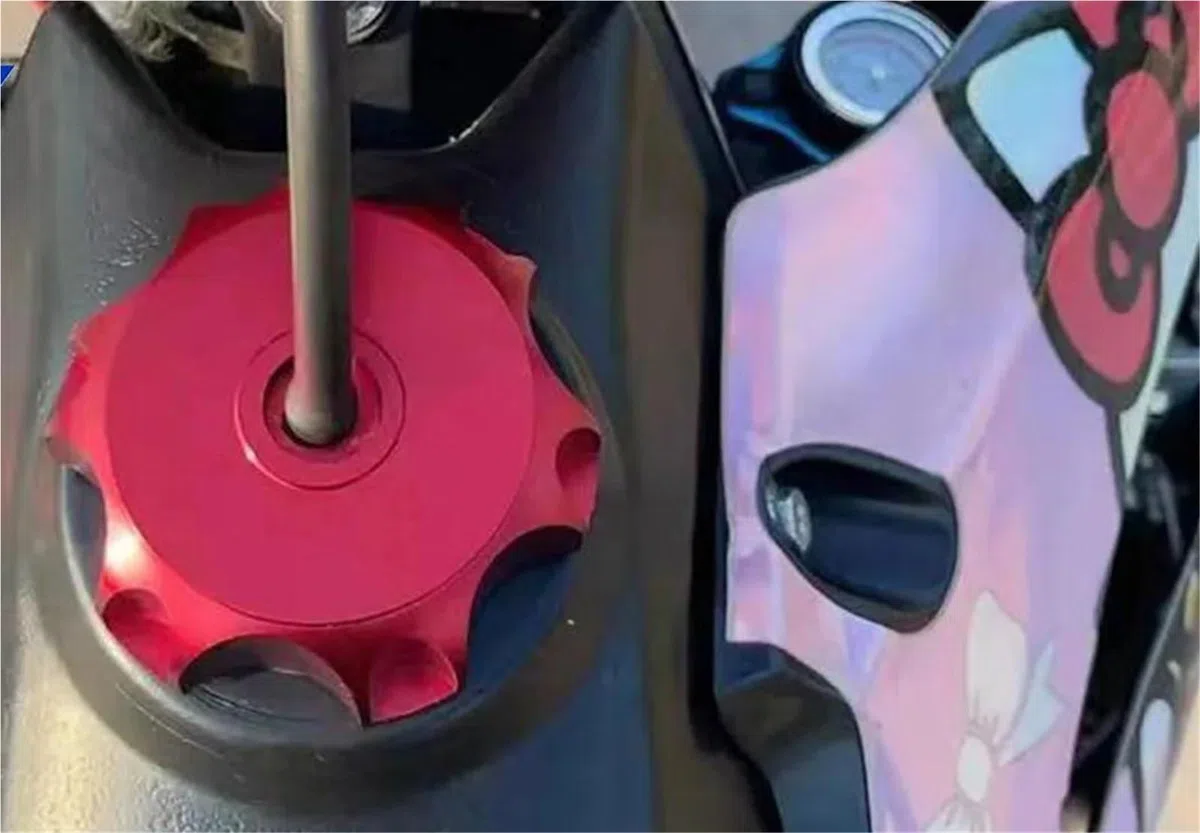 Tappo Serbatoio Carburante in Alluminio CNC per Moto da 50 Mm con Sfiato con Tappo di Sfiato ATV per Y&amaha Universale