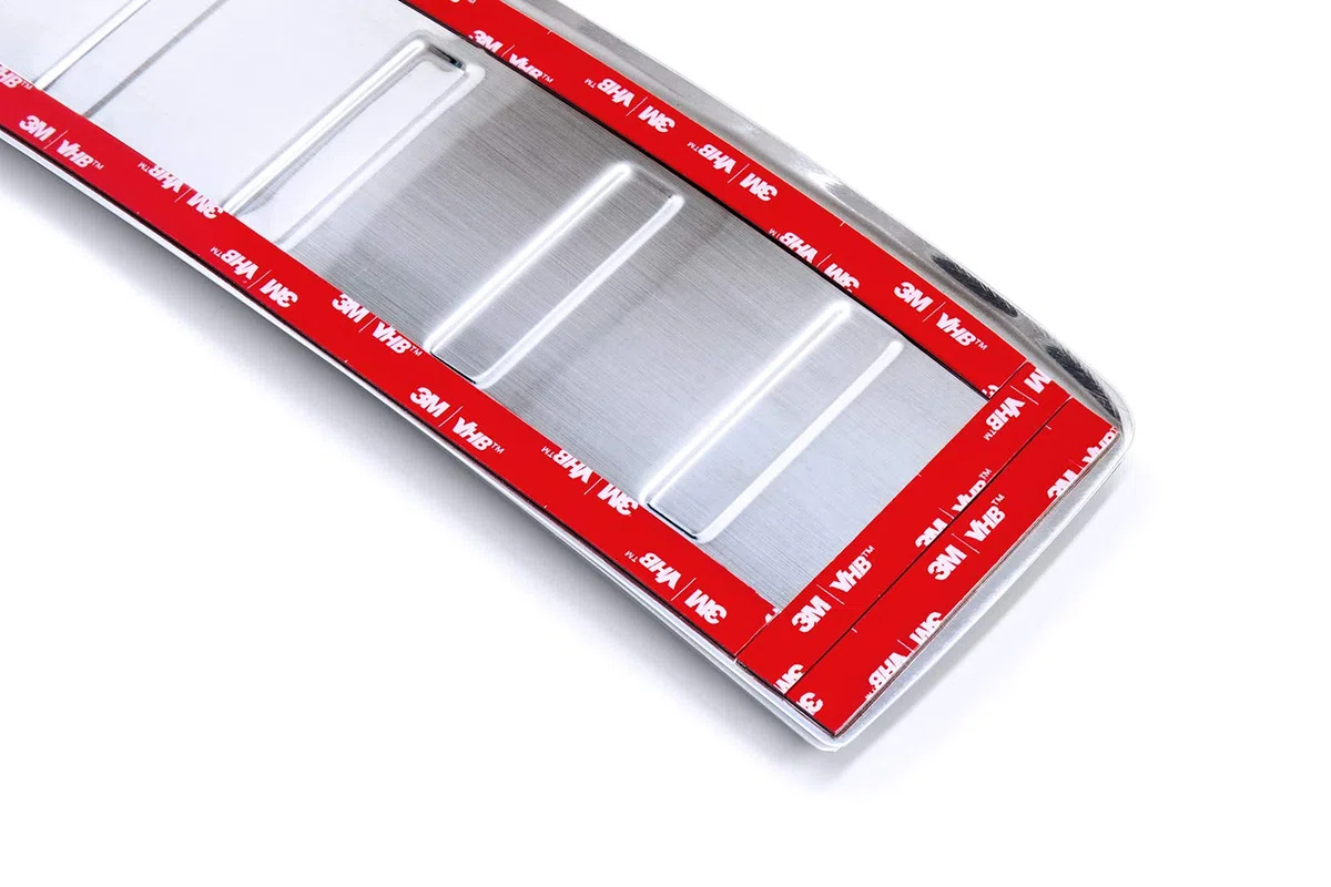 teileplus24 L523 Protezione Paraurti Acciaio Inox per Peugeot 508 SW 2010-2018 con Bordo
