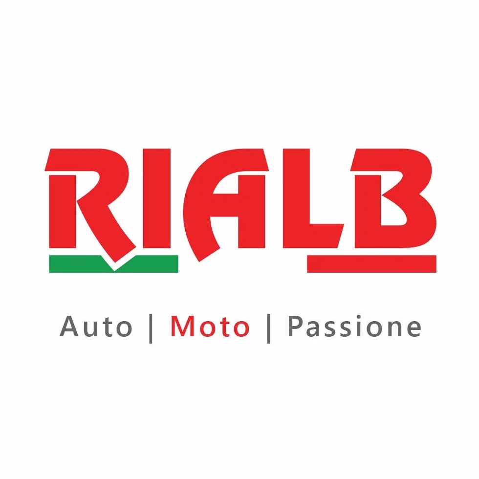 Kit Tagliando moto 4 litri olio Motul 7100 10W30 + filtro 303