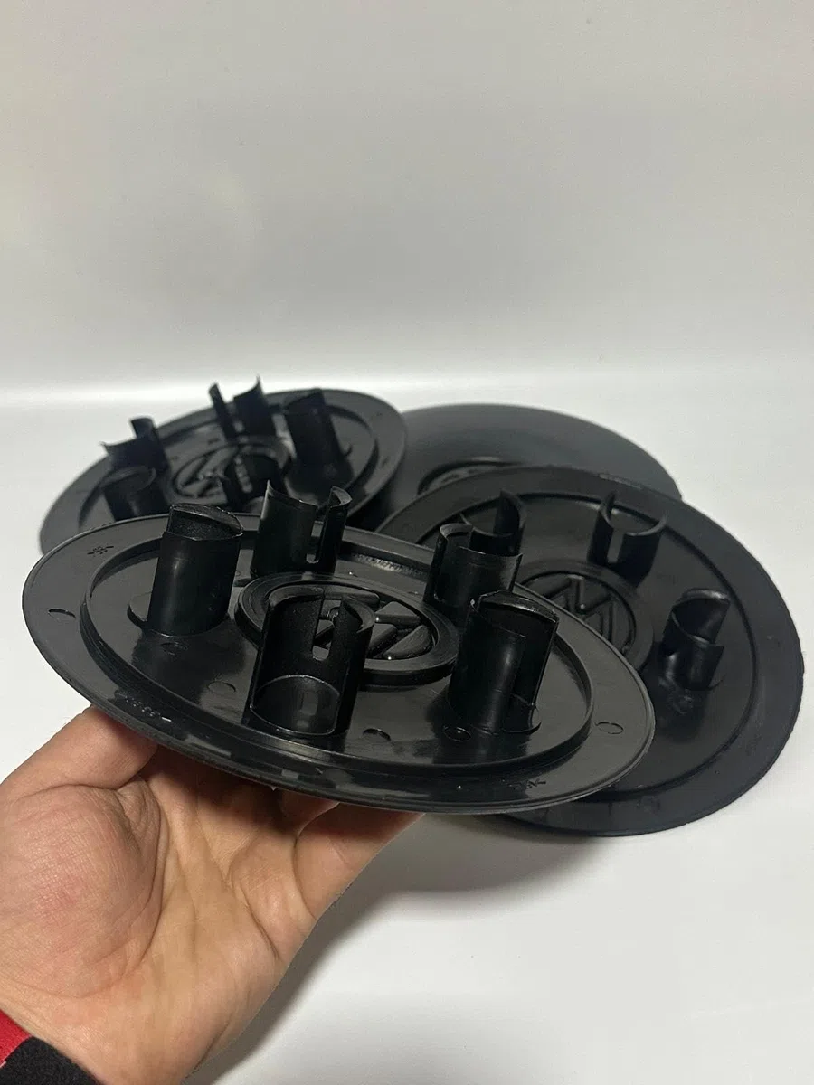 Set di 4 coprimozzi compatibili per Transporter T4-7D0 601 151